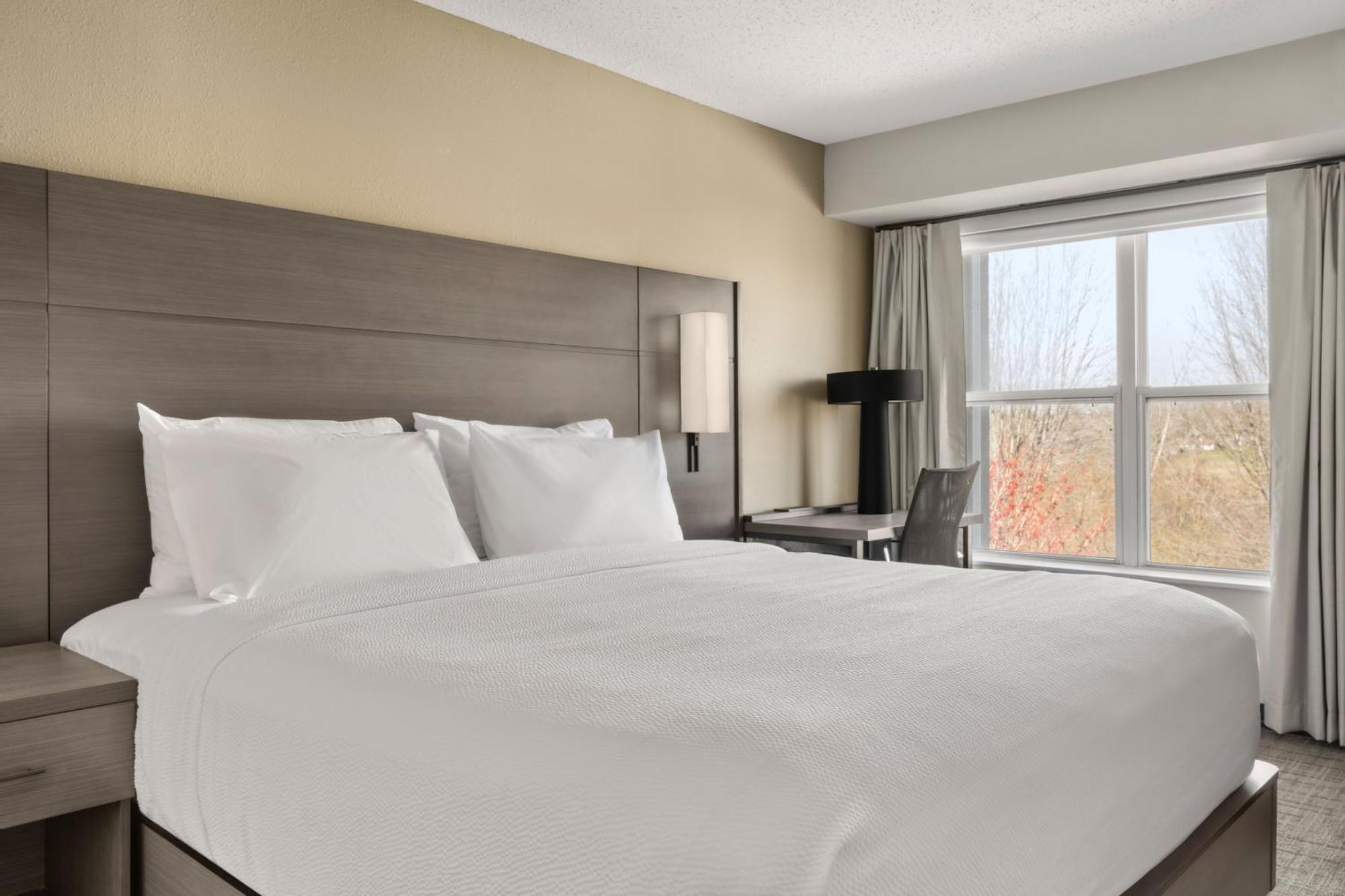 By Marriott Hotel Davenport