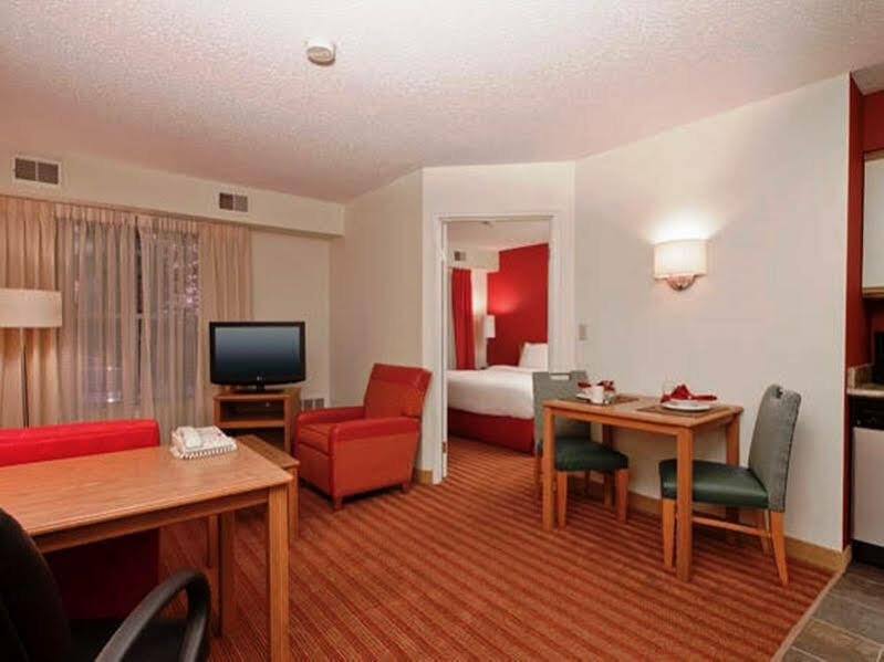 By Marriott Hotel Davenport