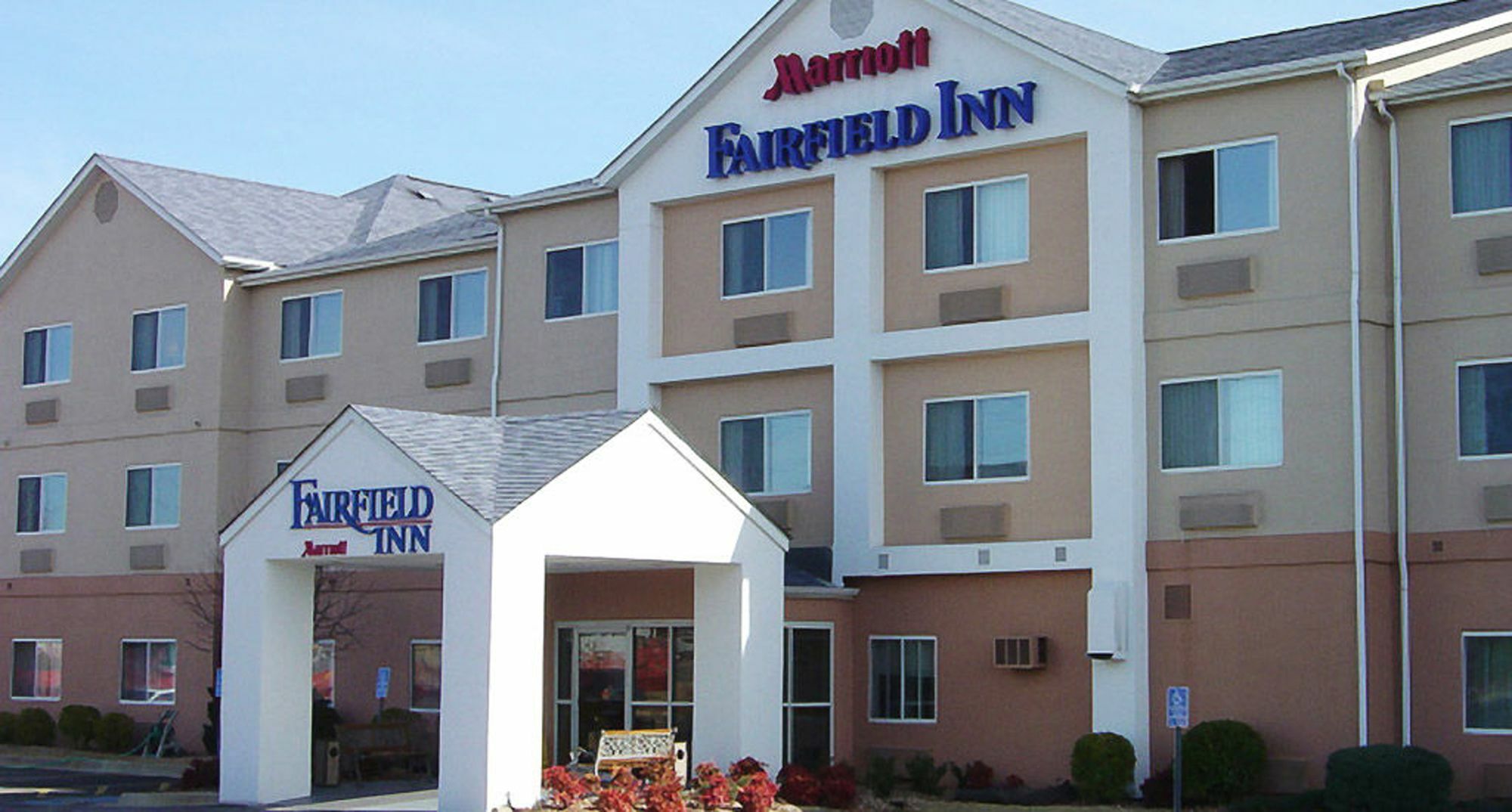 Hotel By Marriott Davenport